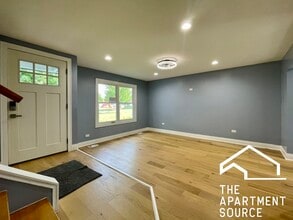 30W170 Cynthia Ct in Warrenville, IL - Building Photo - Building Photo