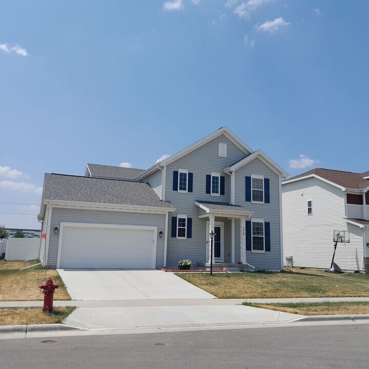 172 Caraway Pl in Sun Prairie, WI - Building Photo