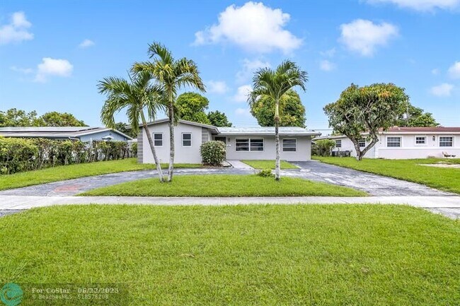 1351 NW 54th Ave in Lauderhill, FL - Building Photo - Building Photo