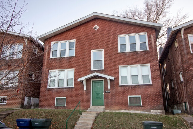 3650 Neosho St, Unit 2E in St. Louis, MO - Building Photo - Building Photo