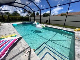 212 SW 21st St in Cape Coral, FL - Building Photo