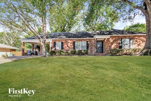 4560 Parkwood Rd in Memphis, TN - Building Photo