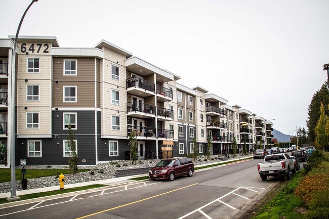 Timber Terrace in North Cowichan, BC - Building Photo - Building Photo