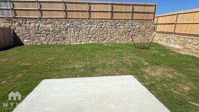 2700 Ctr Crk Ln in Fort Worth, TX - Building Photo - Building Photo