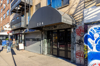 132 Avenue C in New York, NY - Building Photo - Building Photo