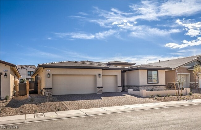 497 Chestnut Falcon Ave