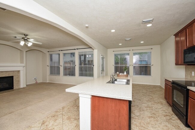 property at 6 S Burberry Park Cir