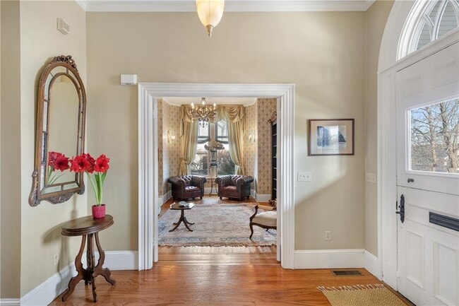 287 Gibbs Ave in Newport, RI - Building Photo - Building Photo