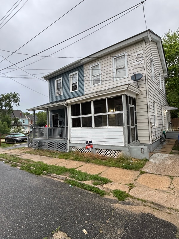 property at 418 Sassafras St