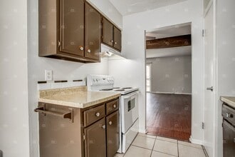 11257 Calico Dr in Kansas City, MO - Building Photo - Building Photo