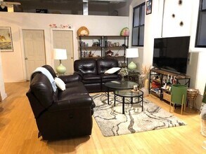 121 Beach St in Boston, MA - Building Photo - Building Photo