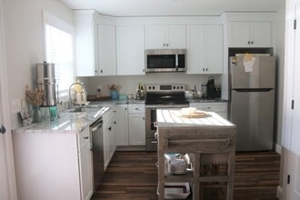 79 N Main St in Belchertown, MA - Building Photo - Building Photo