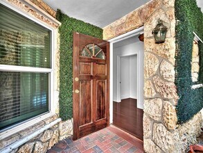 899 NW 6th Dr in Boca Raton, FL - Building Photo - Building Photo