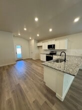 3008 Farmyard Dr in Amarillo, TX - Building Photo - Building Photo