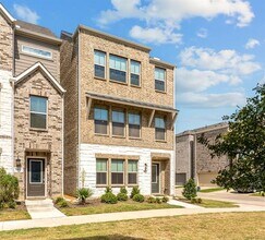 801 Cassandra Ct in Euless, TX - Building Photo - Building Photo
