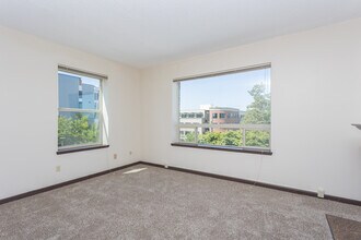Julia Manor in Bremerton, WA - Building Photo - Interior Photo