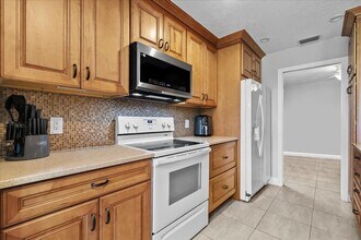 400 Crosswinds Dr in Greenacres, FL - Foto de edificio - Building Photo