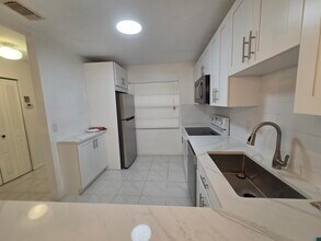 9187 Norte Lago in Boca Raton, FL - Building Photo - Building Photo