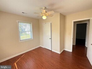 606 Stuart St-Unit -Apt 3 in Fredericksburg, VA - Building Photo - Building Photo