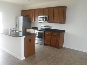 202 Magellan Dr in Martinsburg, WV - Building Photo - Building Photo