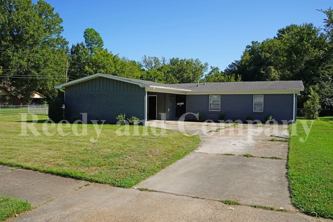 1631 Gowan Dr in Memphis, TN - Building Photo - Building Photo