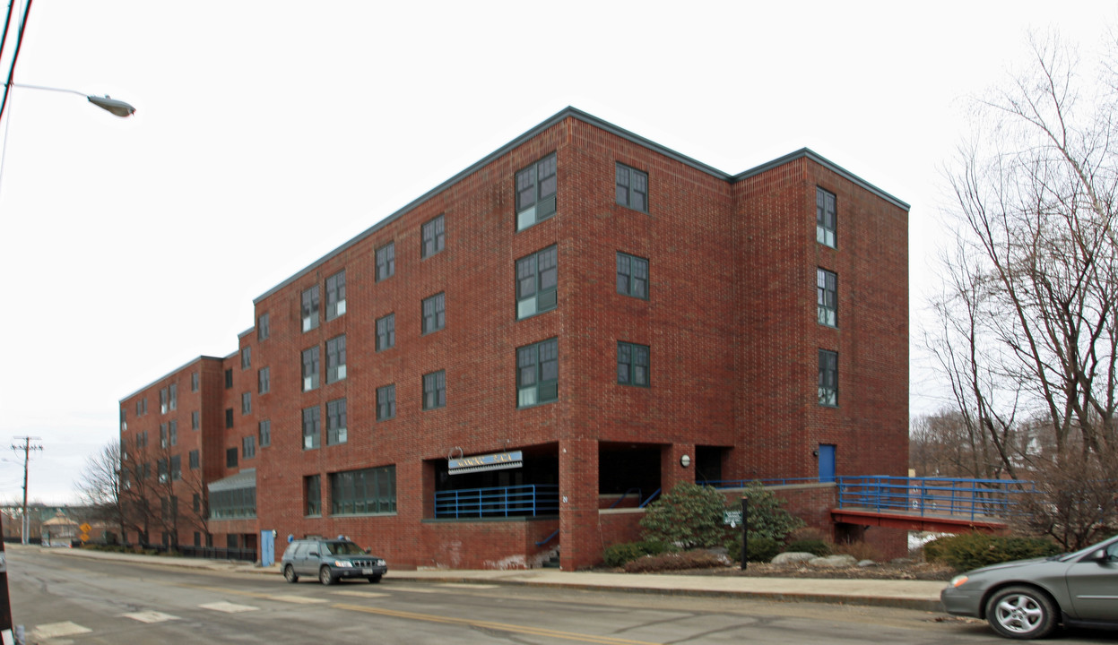 Kennebec Plaza Apartments in Augusta, ME - Building Photo