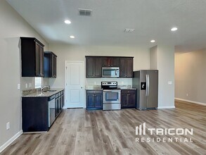 15121 Sora St in Mascotte, FL - Building Photo - Building Photo
