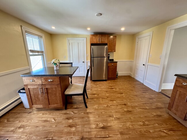 12 French Ave, Unit 3 in Braintree, MA - Building Photo - Building Photo