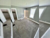 717 E Mulberry St photo'