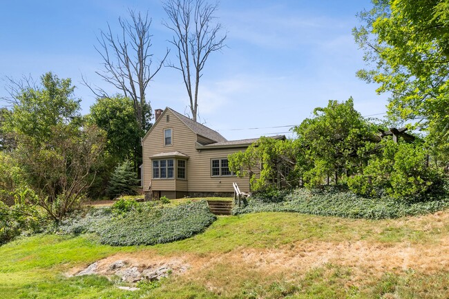 5 Sentry Hill Rd in York, ME - Building Photo - Building Photo