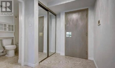 3231 Eglinton Ave E in Toronto, ON - Building Photo - Building Photo