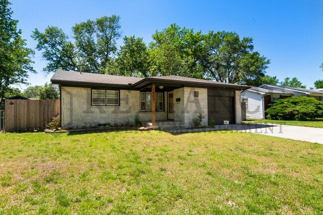 1915 N Joann St in Wichita, KS - Building Photo - Building Photo