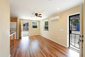 1175 Campbell Way in Ramona, CA - Building Photo - Building Photo