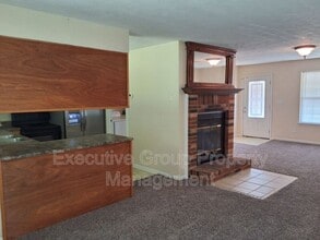 120 Academy Ln in Radcliff, KY - Building Photo - Building Photo