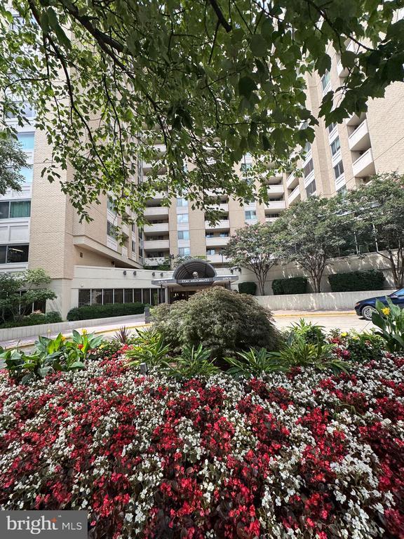 property at 4601 N Park Ave