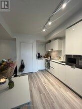 121-1121 St Patrick St in Toronto, ON - Building Photo - Building Photo