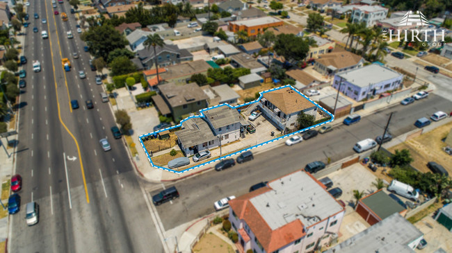 2254 Crenshaw Blvd in Los Angeles, CA - Building Photo - Building Photo