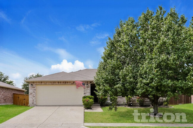 property at 1405 Englewood Dr