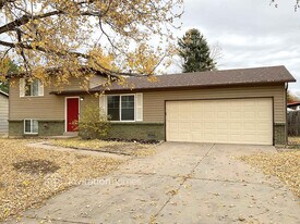 15661 E Eldorado Dr in Aurora, CO - Building Photo