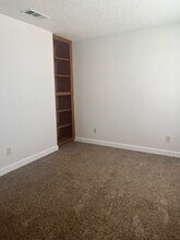 5916 Auburn St in Bakersfield, CA - Building Photo - Building Photo