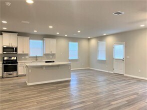 10301 Sentinel Dr in Austin, TX - Building Photo - Building Photo