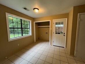 5177 Haynes Dr in Horn Lake, MS - Building Photo - Building Photo