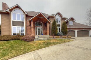 1819 E South Ridge Dr in Spokane, WA - Building Photo