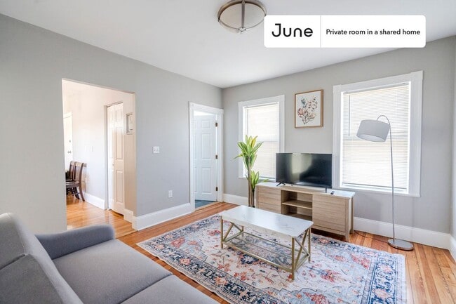 Room in Shared 4 bed/1.5 bath home in Boston, MA - Building Photo - Building Photo