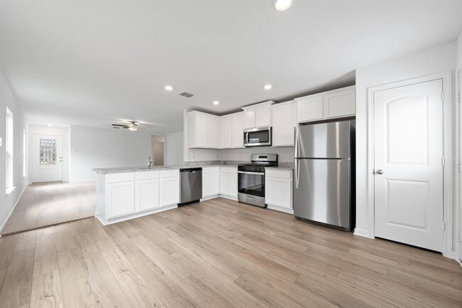 14712 Wahlbergs Wy in Elgin, TX - Building Photo - Building Photo