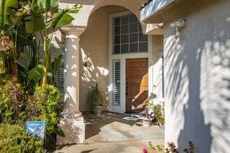 2261 Crescent Cir in Colton, CA - Building Photo - Building Photo