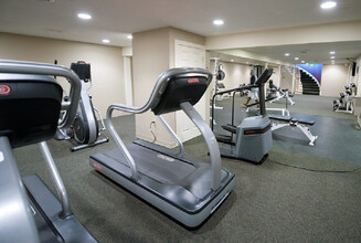 Autumn Creek Apartment Homes in Fort Wayne, IN - Foto de edificio - Building Photo