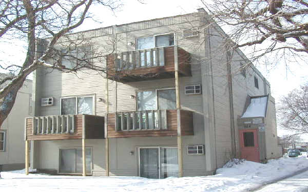 924 21st Ave S in Minneapolis, MN - Building Photo - Building Photo