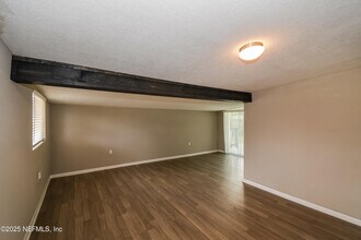 335 Bonnlyn Dr in Orange Park, FL - Building Photo - Building Photo