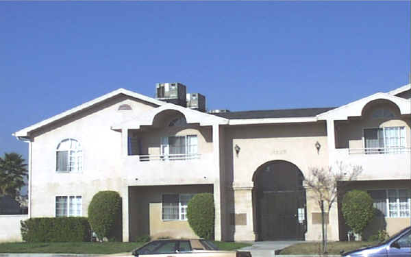 11255 Oxnard St in North Hollywood, CA - Building Photo - Building Photo